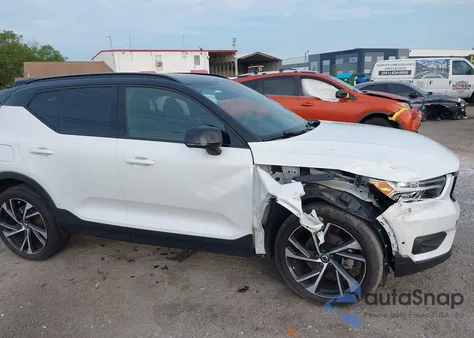 2020 Volvo Xc40 T4 R-Design из США, поврежденный, VIN YV4AC2HM4L2241046